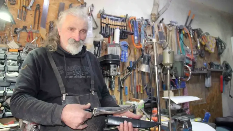 40 Yaşında Çırak Olan Yücesan, Giresun’un Bıçak Mirasını Yaşatıyor