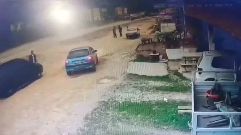 Önce Konuştu, Sonra Çarptı: O Anlar Kameraya Yansıdı