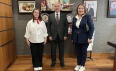 Milletvekili Ali Temür’den Başarılı Öğrenciye Tebrik