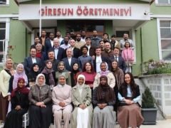 Milletvekili Temür Dünya Gençliğiyle Buluştu