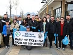 Bulancak Sahili Gençlerin Eliyle Güzelleşti